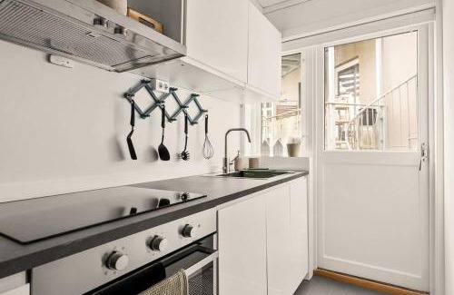 Sandviken Apartamento | Dinbnb Apartments I Views & Street Parking in Sandviken