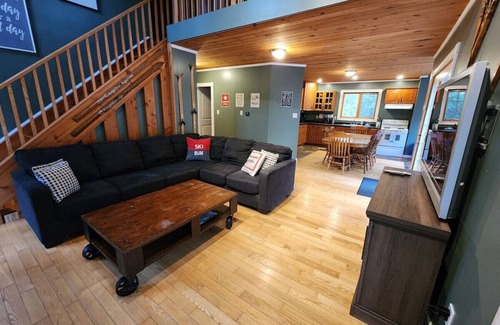 Eagle Lake Chalet De Esquí | "Dingle Run Lodge" at Sir Sam's (hot tub/sauna)