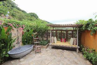 Nanai Road Hotel | Dinso Resort & Villas Phuket, Vignette Collection by IHG