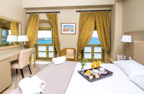 Ermoupoli Hotel | Diogenis Hotel