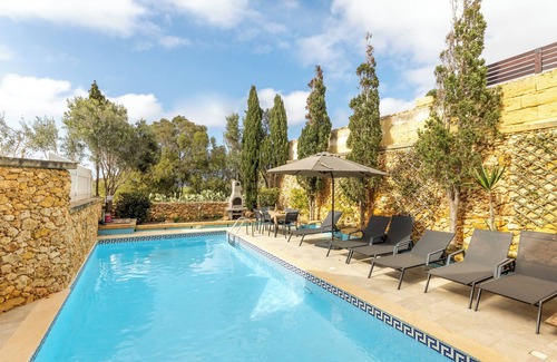 Ta' Għammar Casa | Dionisia Gozitan Villa and Pool Gozo, L-Għasri Gozo, Malta