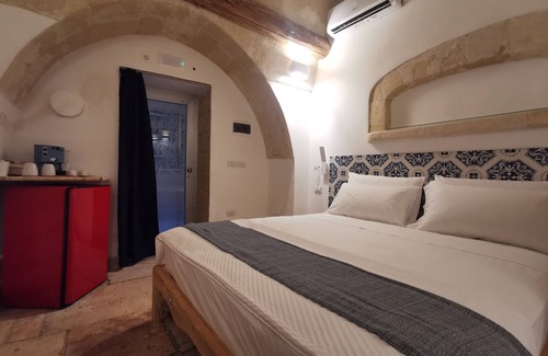 Isola del Borgo Antico Cama Y Desayuno | DIONISO Bed and Wellness