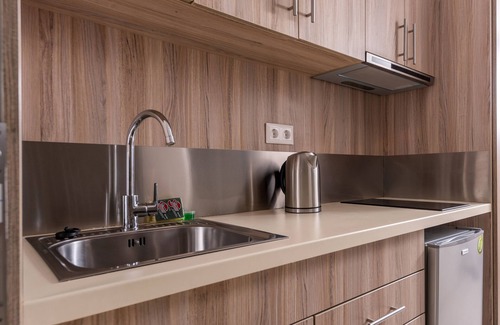 Haniotis Apartamento | Dionysos Hotel & Suites