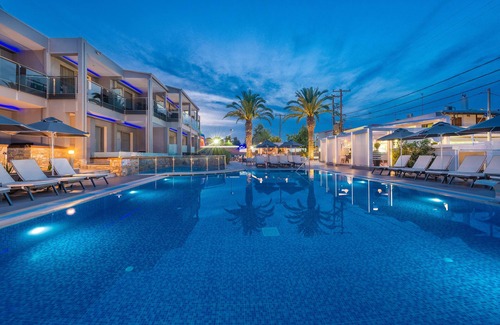 Haniotis Apartamento | Dionysos Hotel & Suites