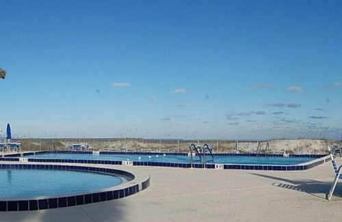 Crescent Beach Condominio | Dir Ocean Beach 2BR / 2BA Condo-