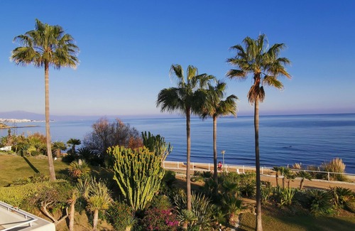 Buenas Noches Apartamento | Acceso directo a la playa, piscina, vista panorámica, terraza de 100 m2.