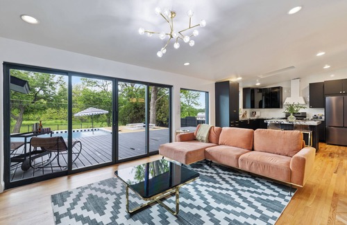 Old Lake Highlands Casa | Direct Access to Park-Lake-Pool