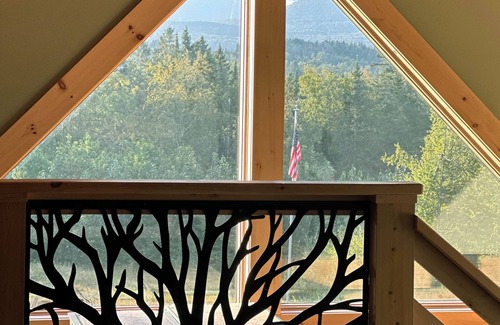 Colebrook Cabina | Direct ATV Trail - CENTRAL AC - NEW 3-Bedroom Cabin with Mountain Views - WiFi