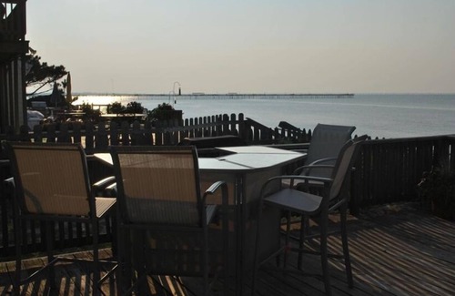 Northeast Virginia Beach Casa | Directo Frente bahía de Chesapeake Bay