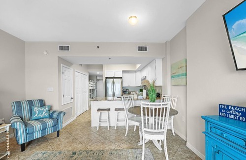 Orange Beach Condominio | Direct BEACH front. Indoor & Outdoor pools. Hot Tub. Sauna