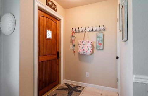 Caloosahatchee Casa | Direct Gulf Access & Heated Pool -Villa Hip Nautic - Roelens Vacations