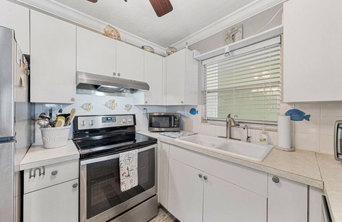 Boca Grande Condominio | Direct Gulf Front - A view from every window.