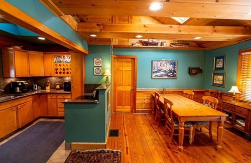 Branchport Casa | Direct Lakefront Cottage with Hot Tub