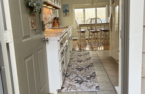 New Fairfield Casa | Direct Lakefront Living - Floating Dock, Boat Watching, Kayaks, & EV Charger