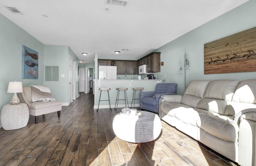 McCutcheon Field Condominio | Direct ocean view Villa Capriani - just renovated!