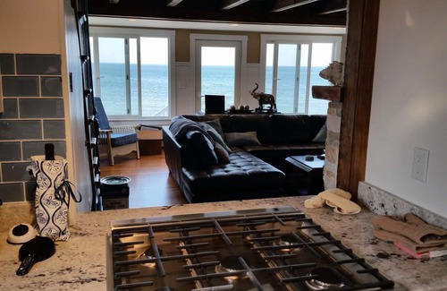 Brant Rock Casa | Directo Ocean Front Home, completamente reformado, arriba a abajo en 2015
