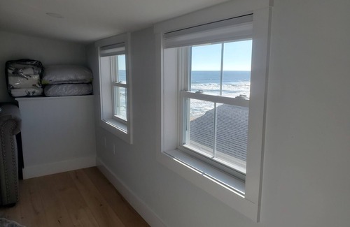Salisbury Casa | Direct Ocean Front Salisbury Beach South Side New Construction!