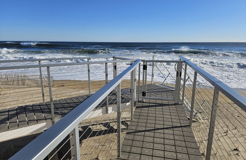 Salisbury Casa | Direct Ocean Front Salisbury Beach South Side New Construction!