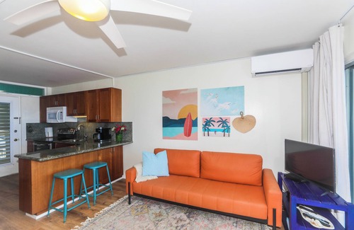 Makaha Apartamento | Makaha Shores. Frente al mar directo, gran surf, totalmente renovado