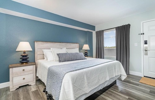 Arcadian Shores Apartamento | Direct OCEANFRONT- King Bedroom- AMAZING VIEWS/Pools/Hot Tubs/Beach Access/Golf
