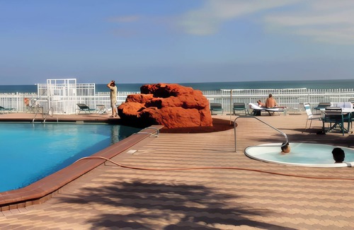 Lenox Park Condominio | VISTAS FRENTE AL MAR DESDE LA SALA Y EL DORMITORIO: CONSULTE NUESTROS AHORROS DE ÚLTIMO MINUTO
