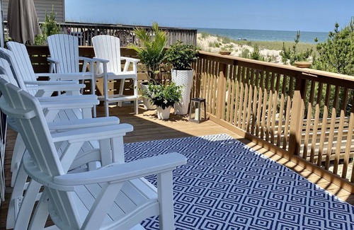 South Bethany Casa | DIRECT OCEANFRONT House, interior renovation 2022; VERY RARELY RENTEDor occupied