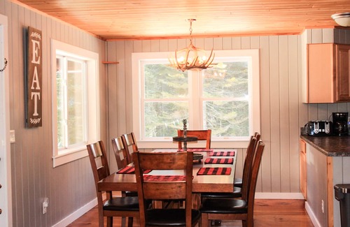 Pittsburg Casa | Direct trail access - 5BDRM + 2BA - 9BEDS + game room - no cleaning fee!