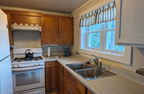 Northport Casa | Direct waterfront on Grand Traverse Bay , firepit, grill, large yard, pet ok