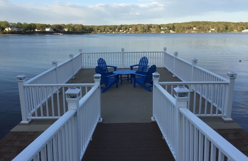 Niantic Casa | Direct waterfront vacation rental, family friendly, pets allowed