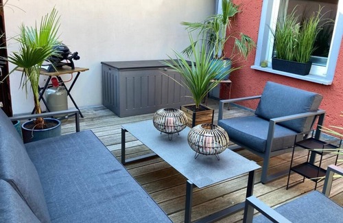 Neubrandenburg Apartamento | Directly in the city center, 95sqm lovely apartment/1OG with large south-facing terrace, 900m to the lake