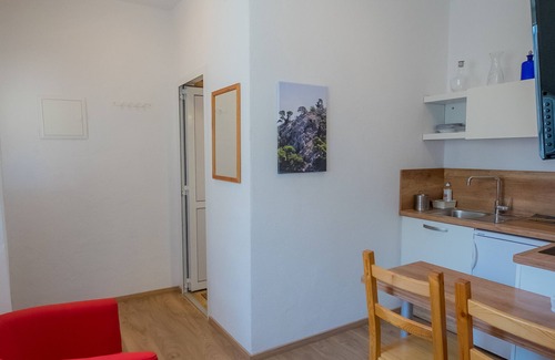 Bilice Casa | Ideal para las familias y justo en el agua! 3 apartamentos independientes en una casa