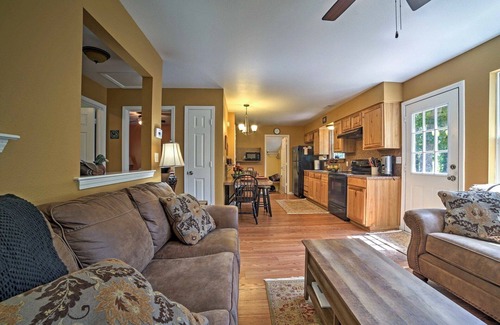 Flippin Casa | Directly on White River! Walk-in access! - 1/4 mile from White Hole Access.