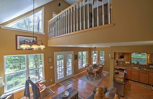 Flippin Casa | Directly on White River! Walk-in access! 1/4 mile from White Hole Access
