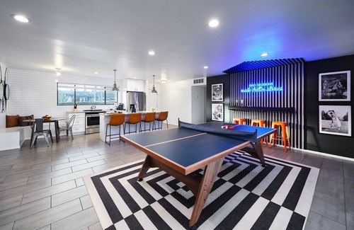 South Scottsdale Cabaña | Disco in the Desert - Walk 2 Old Town - Pool Heat Available