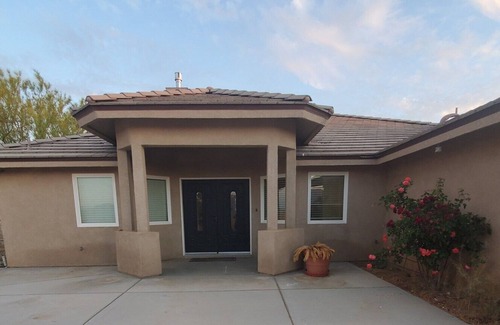 Apple Valley Casa | Disconnect from everything and reconnect with serenity