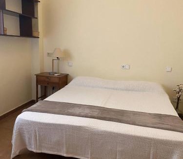 Alzira Casa | Disconnection and comfort in nature Your stay in the Lemon Room