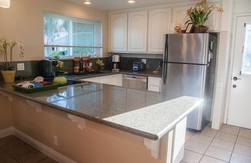 Huntington Beach Casa | El recientemente renovado cuatro dormitorios / dos baños Shangri La!