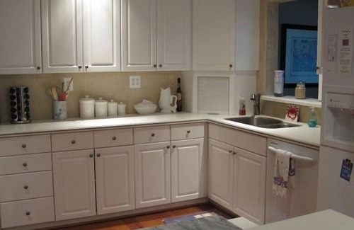 Anchorage Casa | ¡SEMANA DE COMISIÓN DE USNA DISPONIBLE 2020! Precioso, remodelado 3BR, 3 BA BA SFH completo!