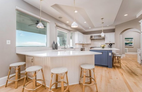 Isle of Palms Casa | Discounts!! Serenity- 2 50th~ One of a kind Oceanfront Master Piece, Pool/Hot Tub