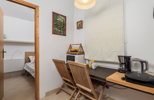 Grizane Cabaña | Discover a cozy vacation home in Grižane, designed for up to four guests.