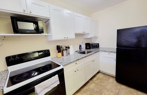Elkins Park Apartamento | Discover a guest-exclusive haven in our modern, spacious apartment