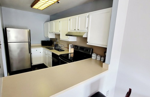 Elkins Park Apartamento | Discover a guest-exclusive haven in our modern, spacious apartment