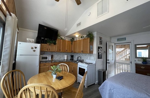 Hatteras Condominio | ¡Descubre un tesoro escondido en esta cabaña única y cómoda, Foolish Endeavor II!