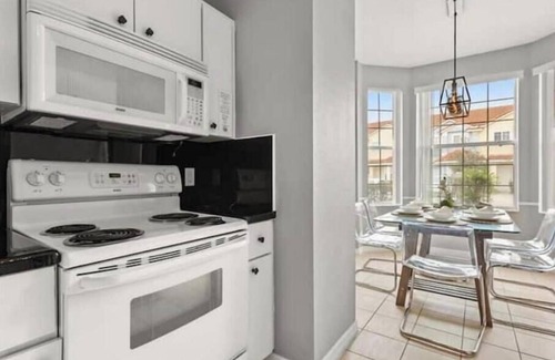 Eagle Pointe South Casa | Discover " a spacious 3-bedroom house Enjoy a pool in the condo, fitness room,