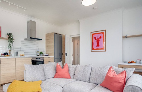 Westward Ho Cabaña | Discover coastal bliss at Spindrift – a stylish, two-bedroom apartment in Westward Ho.