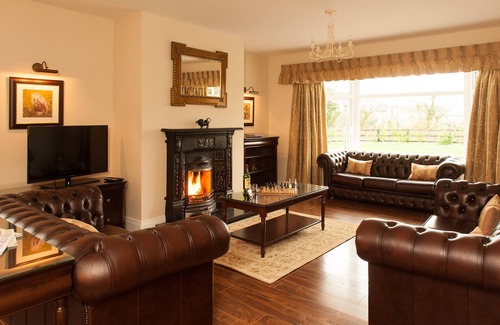 Killarney Casa | Descubra la vida en el campo elegante a menos de 5 minutos de Killarney Town