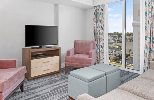Cherry Grove Beach Complejo | Discover Family Fun & Memories at Wyndham Towers on the Grove- 2 Dlx. Boulevard