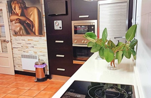 Écija Casa | Descubre La Casa de las Violetas en el corazón de Écija