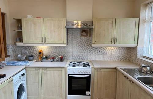 Finchley Casa | Discover London: Comfy1-Bedroom House with High-Speed WiFi! #ShortStay #Travel