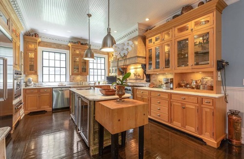 Northwest Harbor Villa | Discover Luxury and Serenity at Villa Edwards Hole in East Hampton
